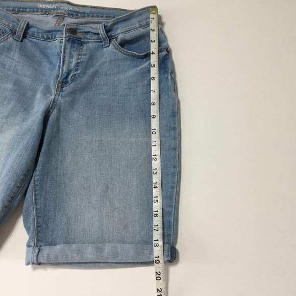 Old Navy 9" Curvy Profile Denim Jean Shorts Size 6 Mid Rise - Picture 11 of 11